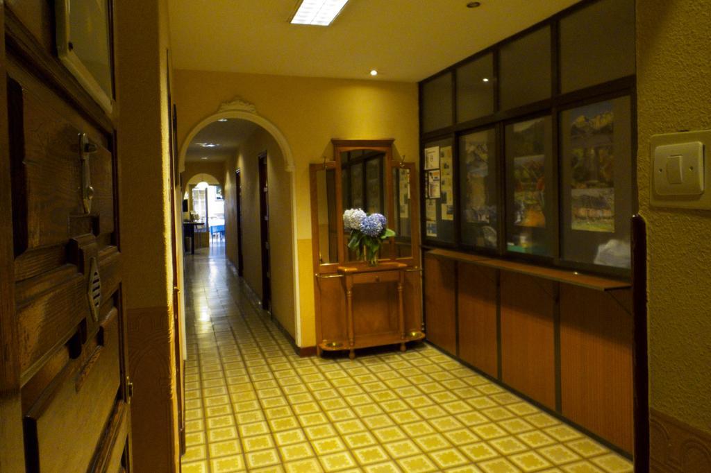 Hostal Orejas León Eksteriør billede