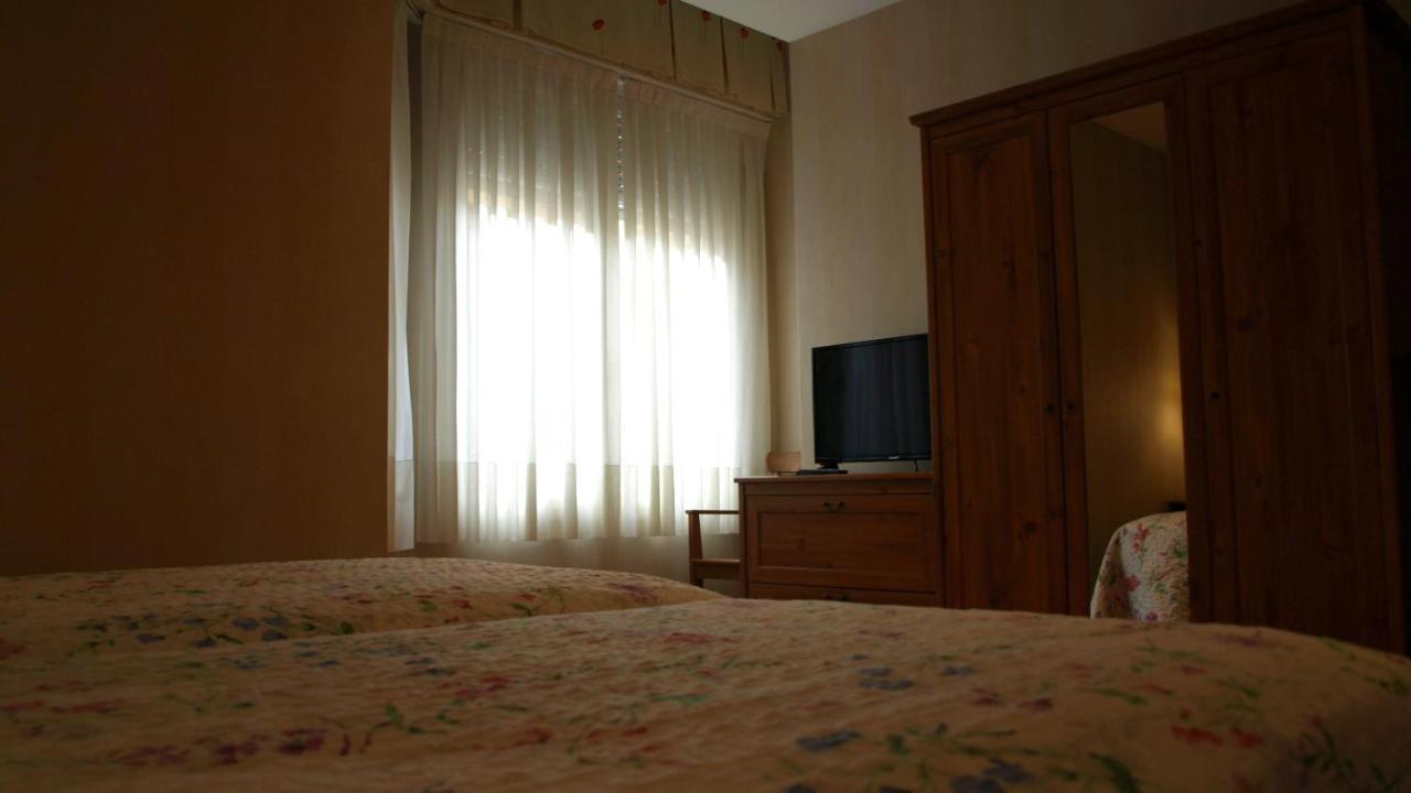 Hostal Orejas León Eksteriør billede