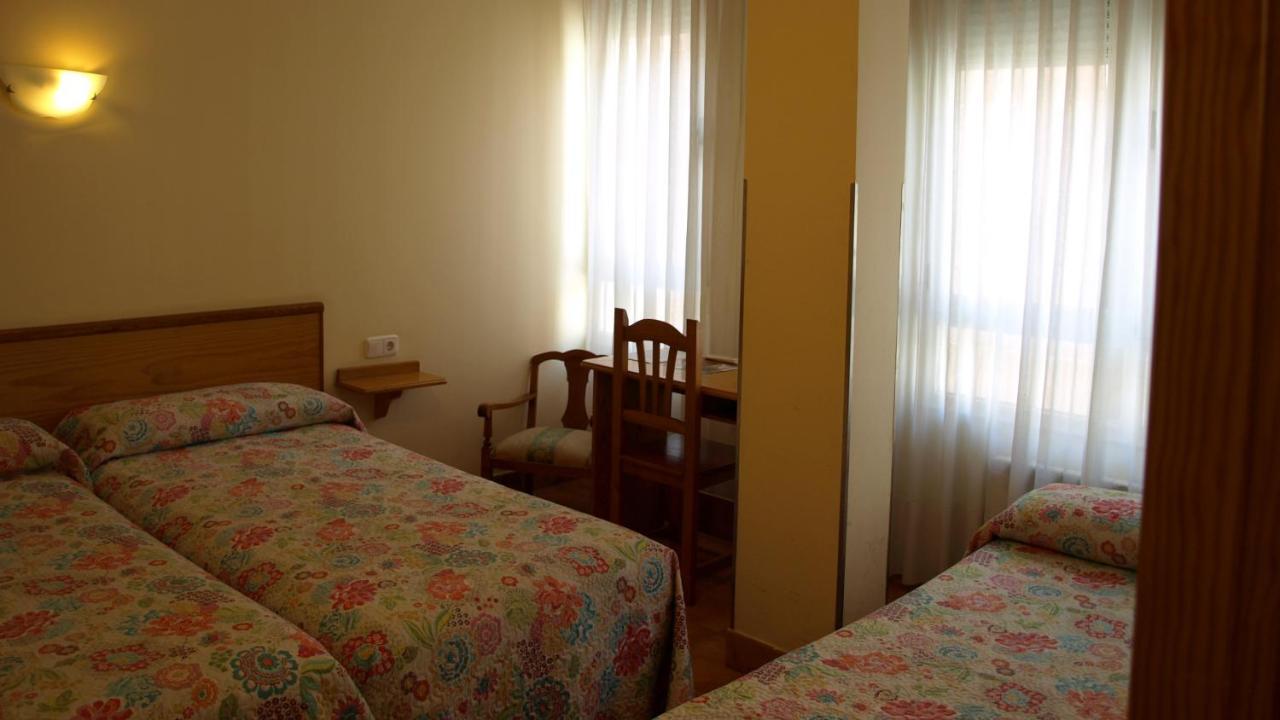 Hostal Orejas León Eksteriør billede