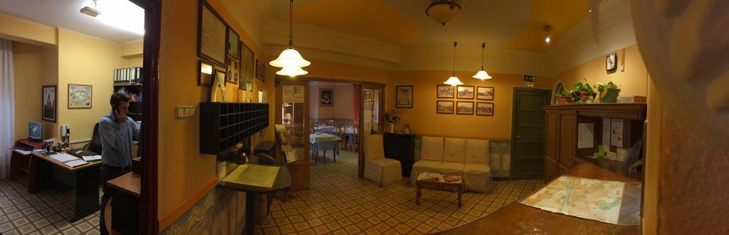 Hostal Orejas León Eksteriør billede