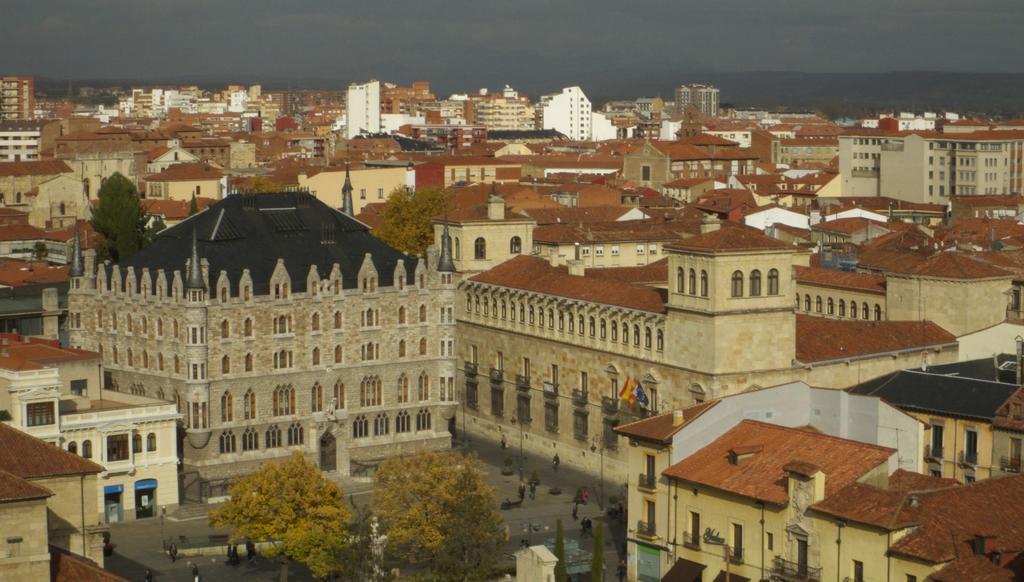 Hostal Orejas León Eksteriør billede