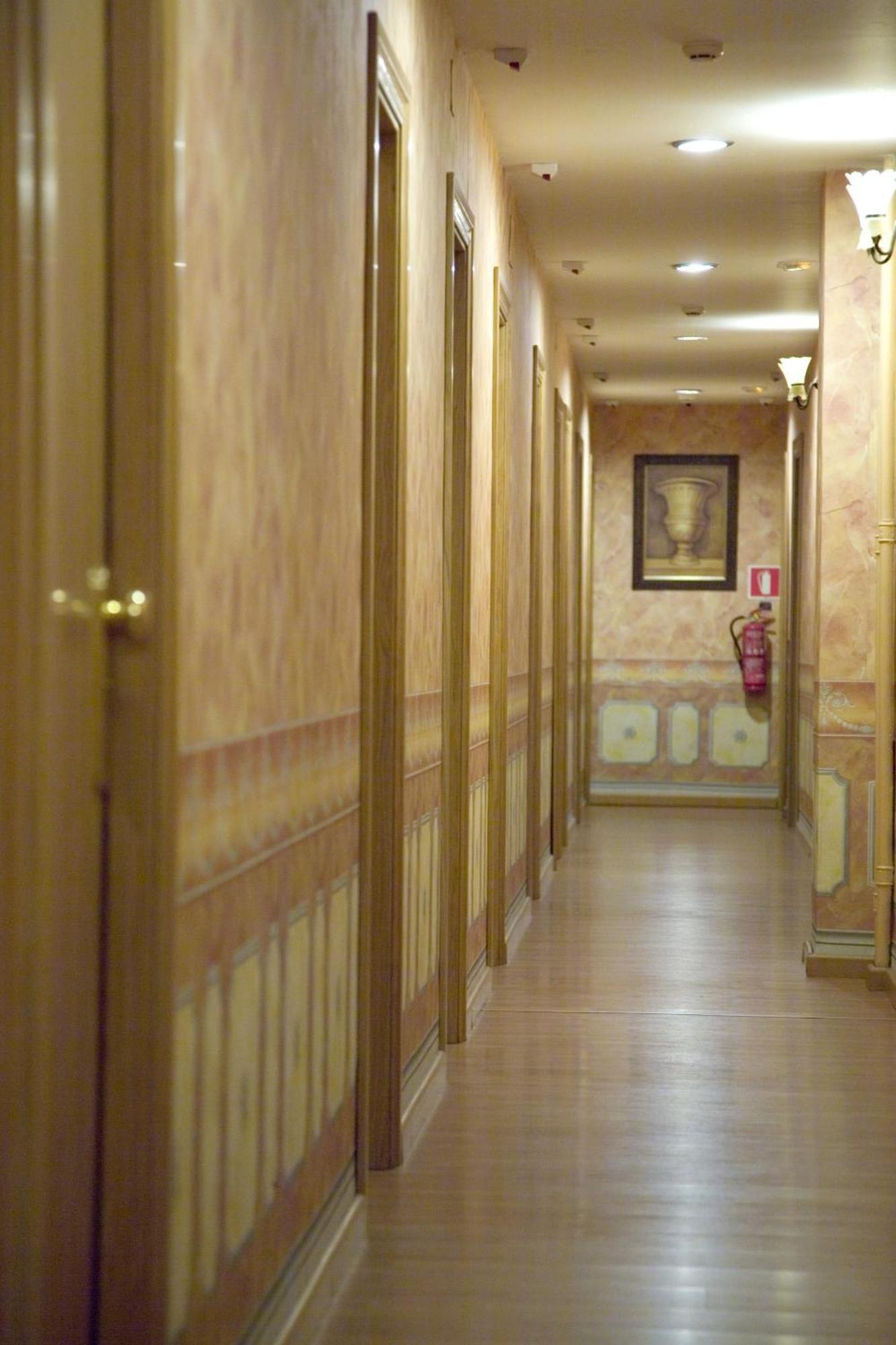 Hostal Orejas León Eksteriør billede