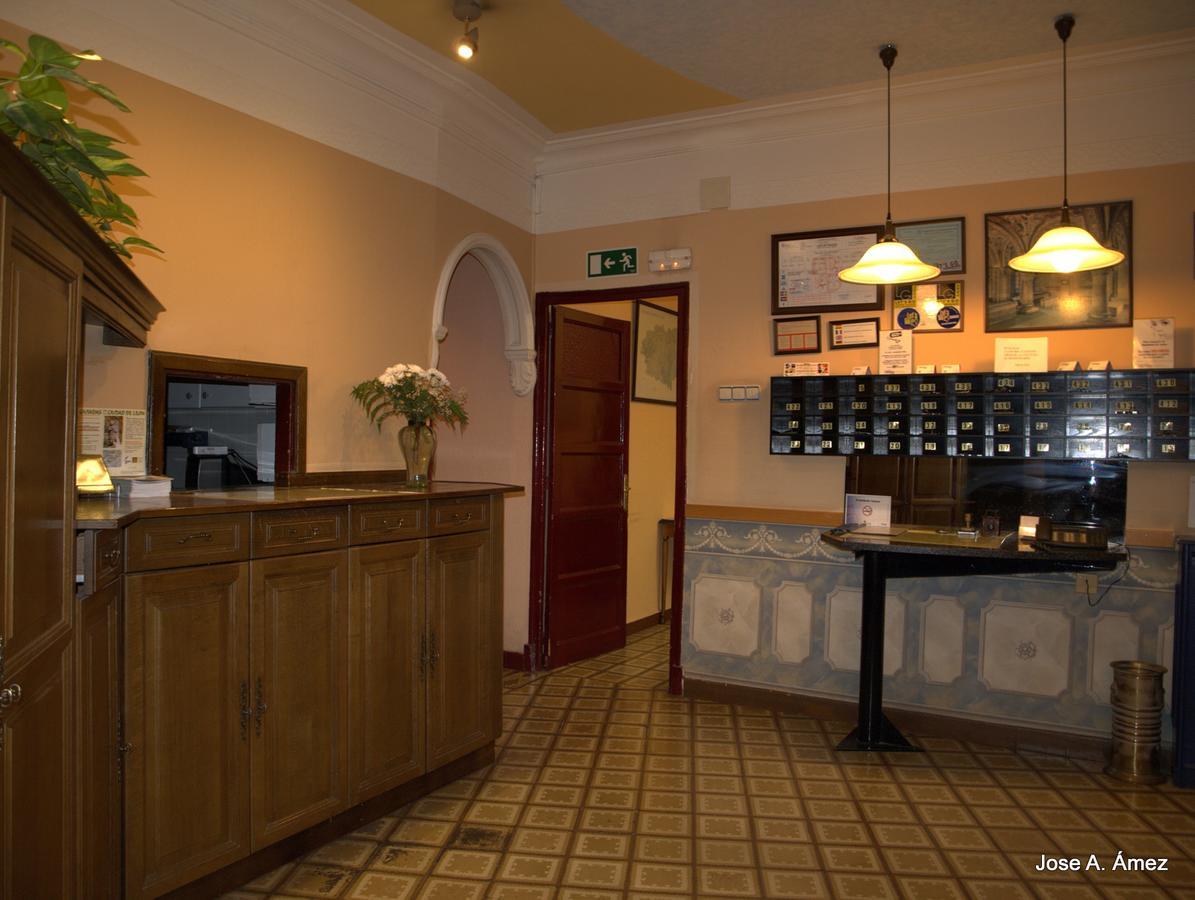 Hostal Orejas León Eksteriør billede